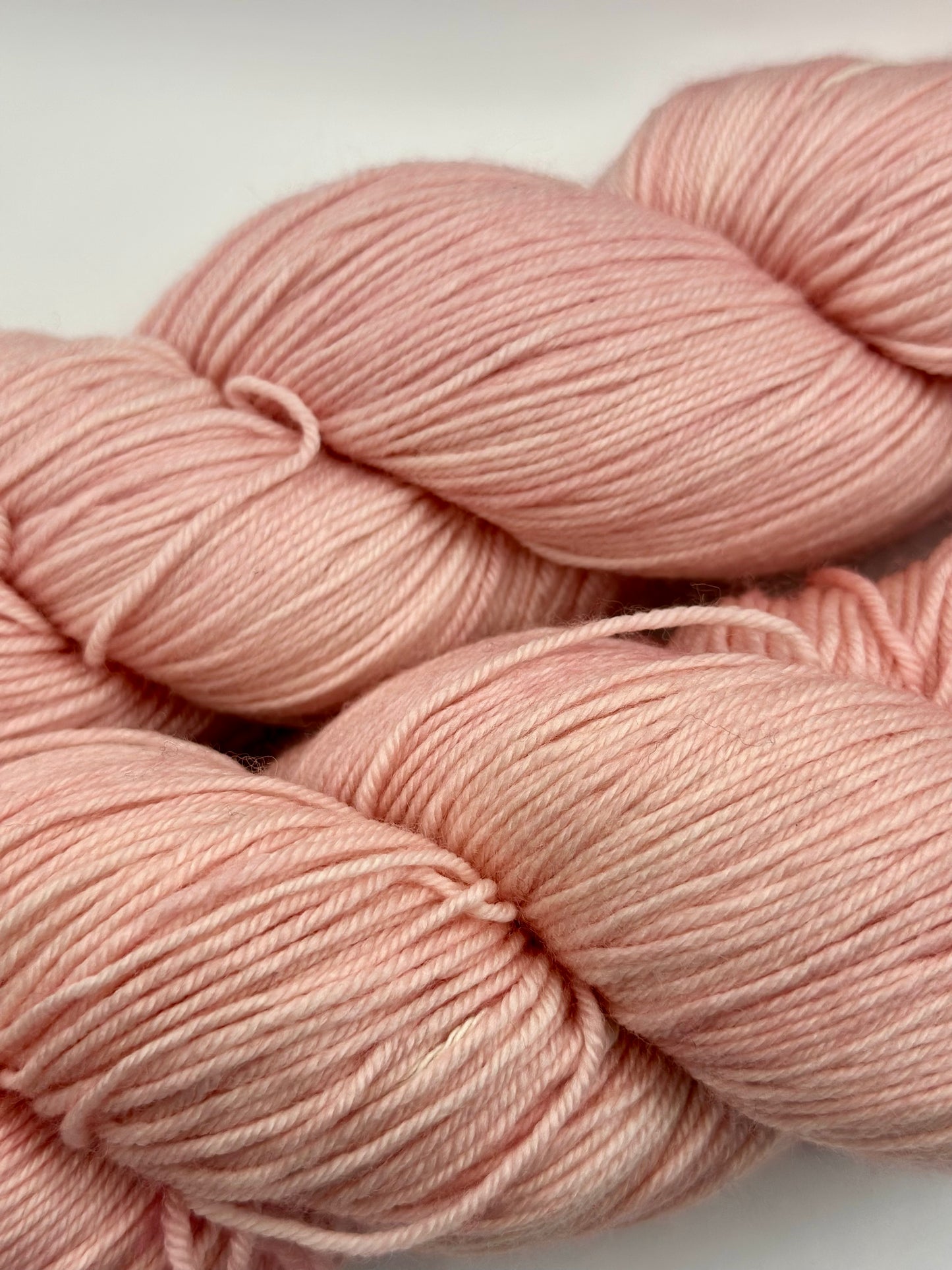 Fiori Hand Dyed yarn (Sock)