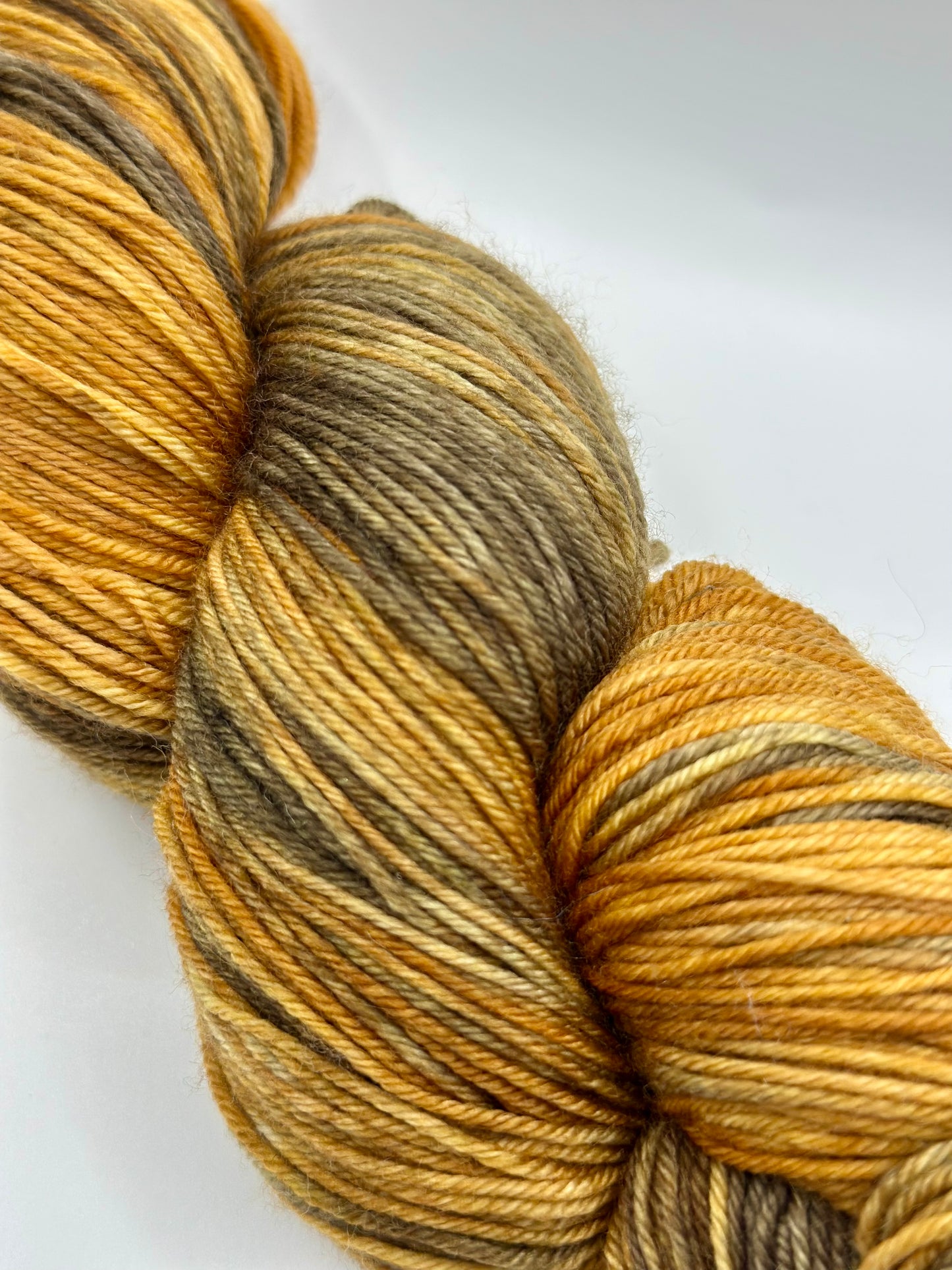Fiori Hand Dyed yarn (Sock)